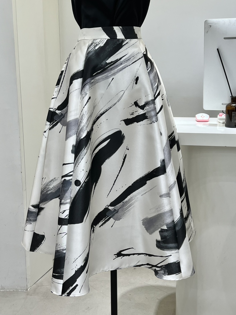 VERNI韓國東大門直郵女裝新款熱賣人氣休閑職業26春夏長裙VERNI長裙圖色1