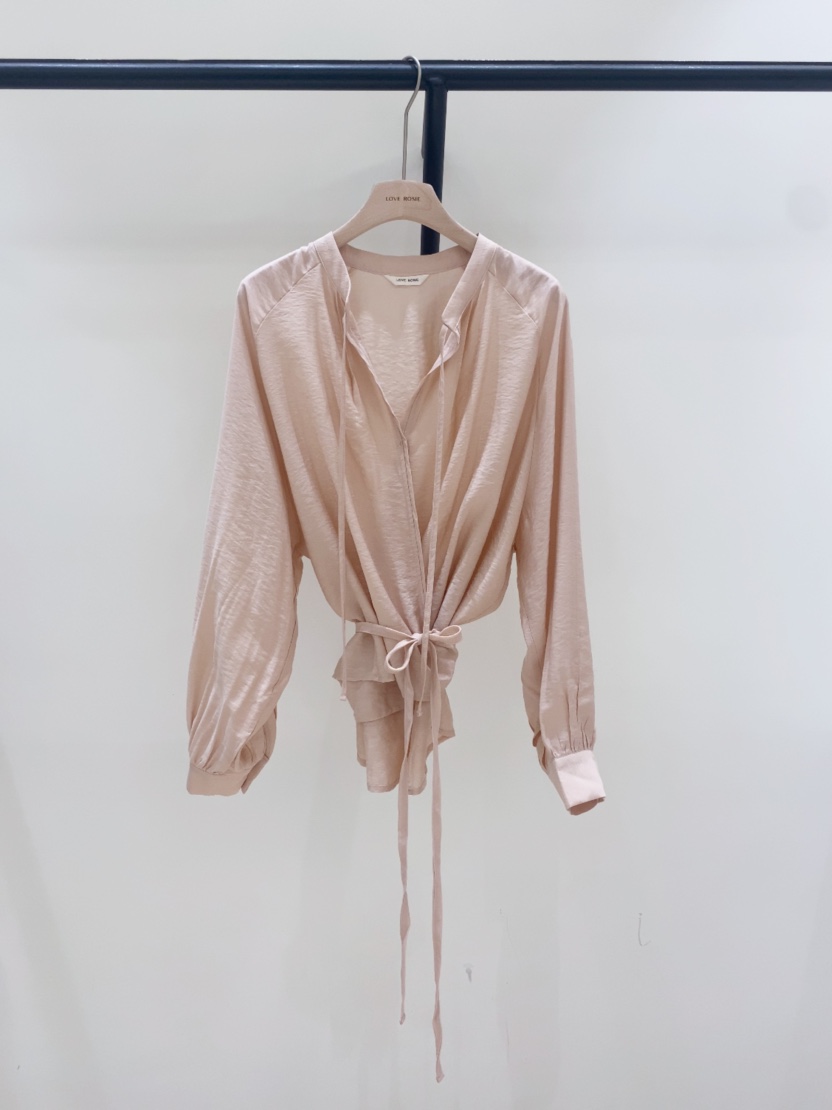 LOVE ROSIE韓國直郵實拍女士新款職業推薦人氣襯衫蕾絲衫LOVE ROSIE襯衫/蕾絲衫