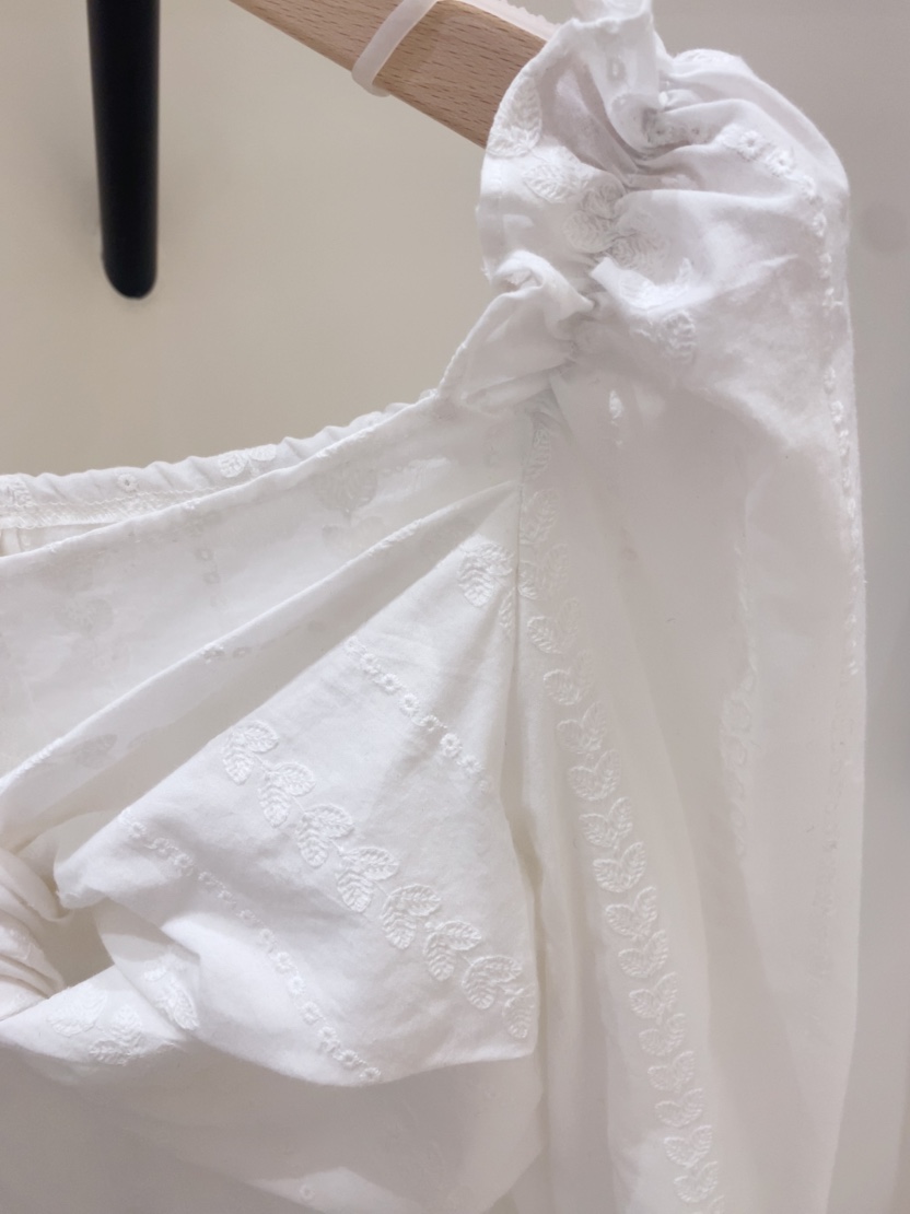 LOVE ROSIE韓國直郵實拍女士新品時尚推薦休閑襯衫蕾絲衫LOVE ROSIE襯衫/蕾絲衫