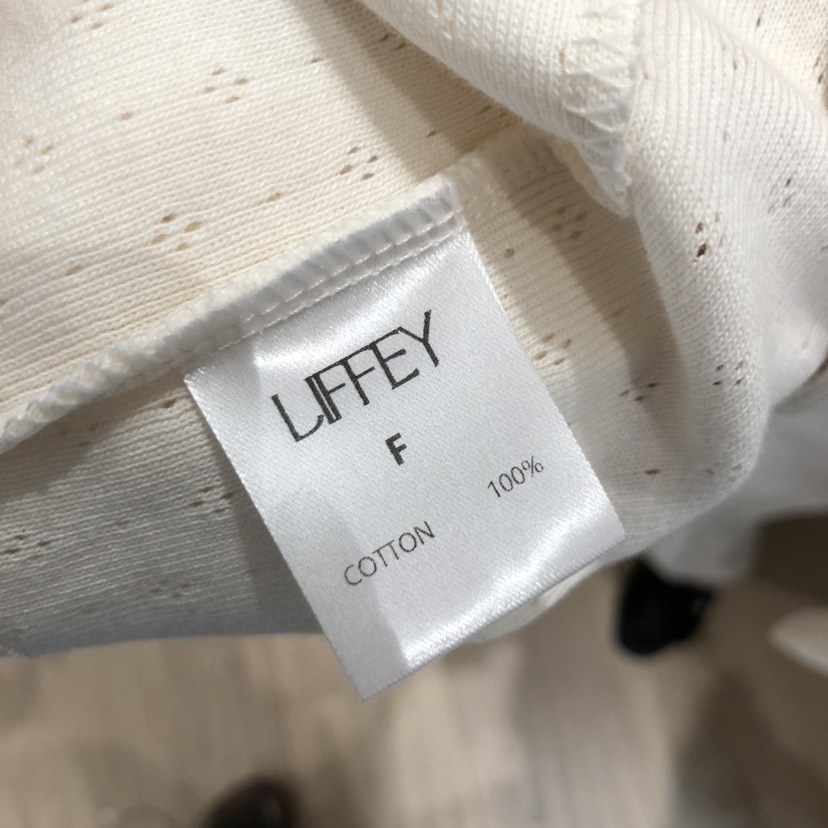 LIFFEY韓國東大門代購女裝新款時尚推薦人氣長袖T恤不含內搭LIFFEY長袖T恤