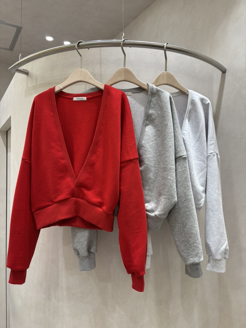 WHO IS SHE韓國代購女士新品26春夏時尚推薦衛衣不含內搭WHO IS SHE衛衣