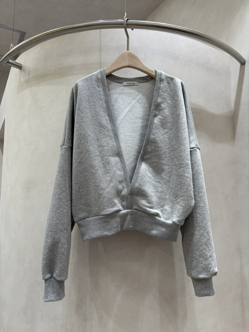 WHO IS SHE韓國代購女士新品26春夏時尚推薦衛衣不含內搭WHO IS SHE衛衣圖色2