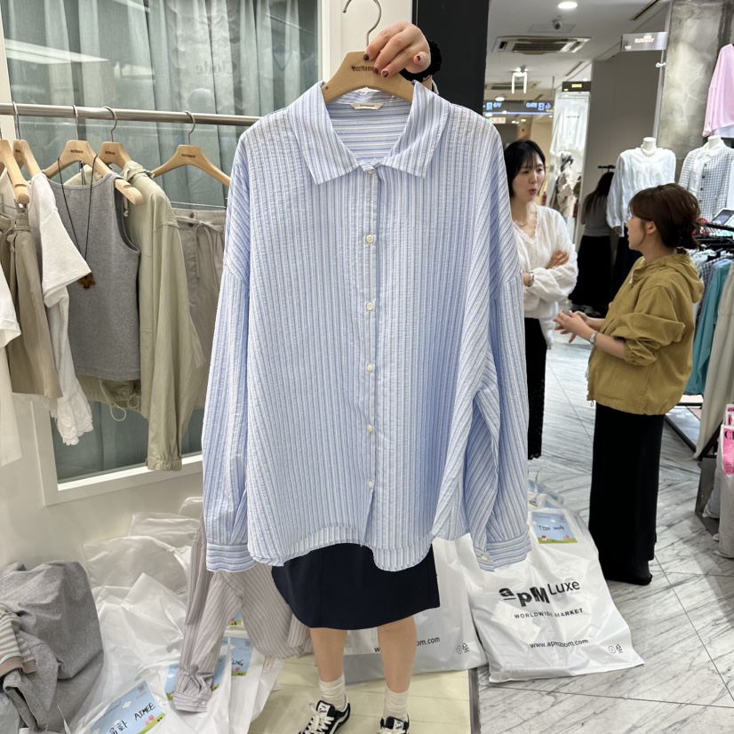 OURMOMENT韓國直郵實拍女士新款人氣26春夏襯衫蕾絲衫不含內搭OURMOMENT襯衫/蕾絲衫圖色3