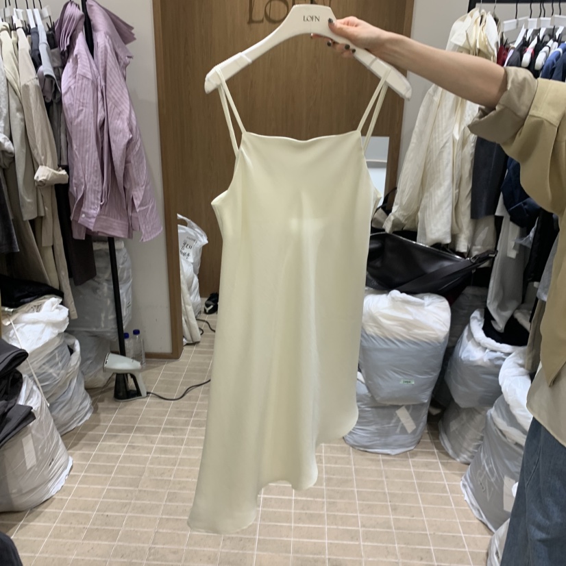 LOFN韓國直郵實拍女裝新款時尚職業26春夏連衣裙不含內搭LOFN連衣裙圖色1