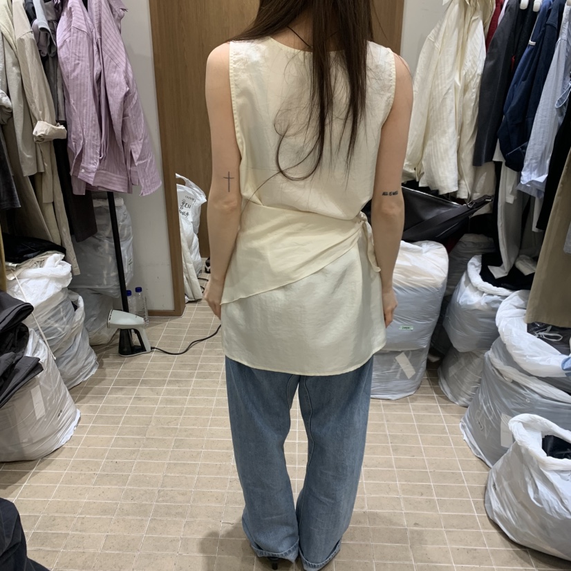 LOFN韓國東大門直郵女裝新款休閑職業推薦時尚連衣裙含圍巾LOFN連衣裙