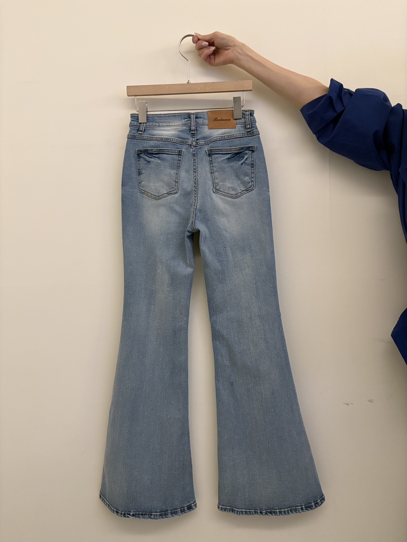 BALANCE韓國東大門直郵女裝新品推薦休閑人氣熱賣牛仔褲喇叭BALANCE牛仔褲
