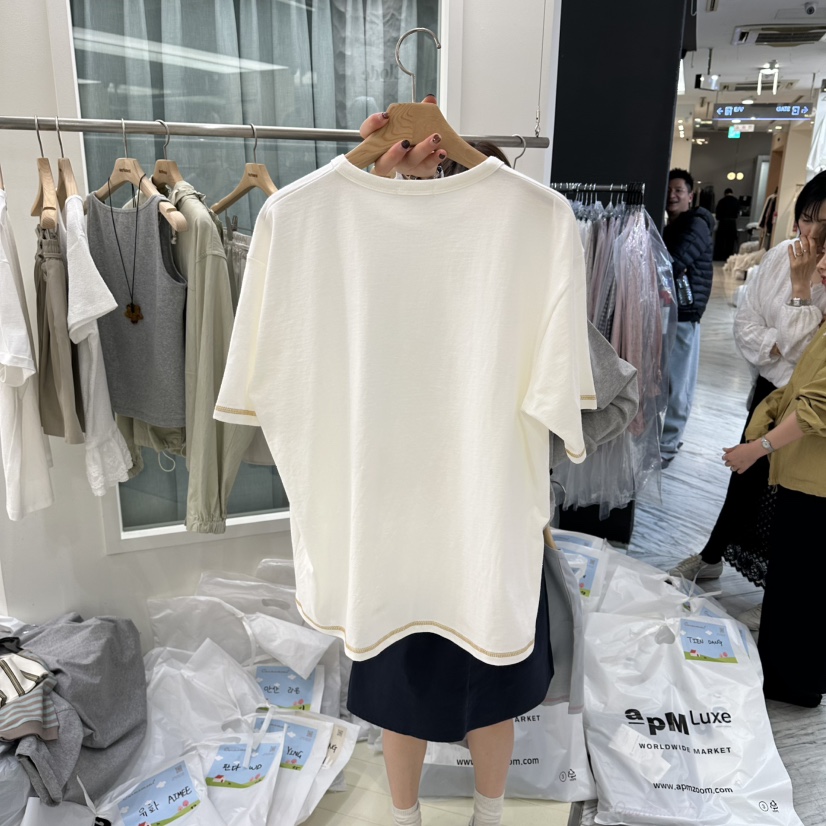 OURMOMENT韓國代購女士新款休閑26春夏熱賣人氣推薦職業T恤OURMOMENTT恤