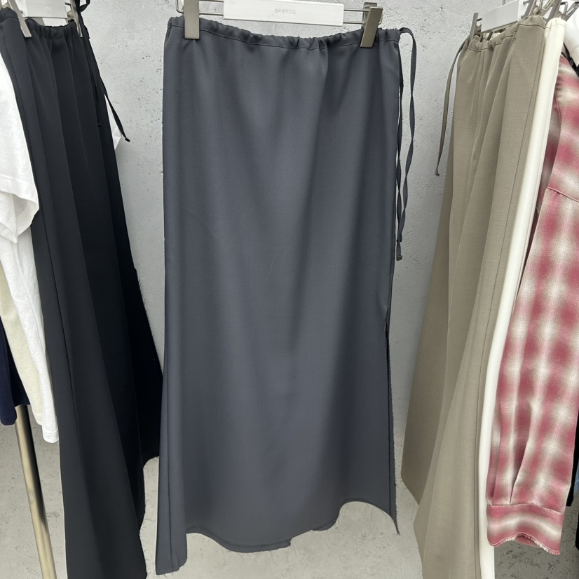 SIXTEEN韓國直郵女士新款推薦熱賣時尚26春夏休閑職業長裙SIXTEEN長裙圖色3