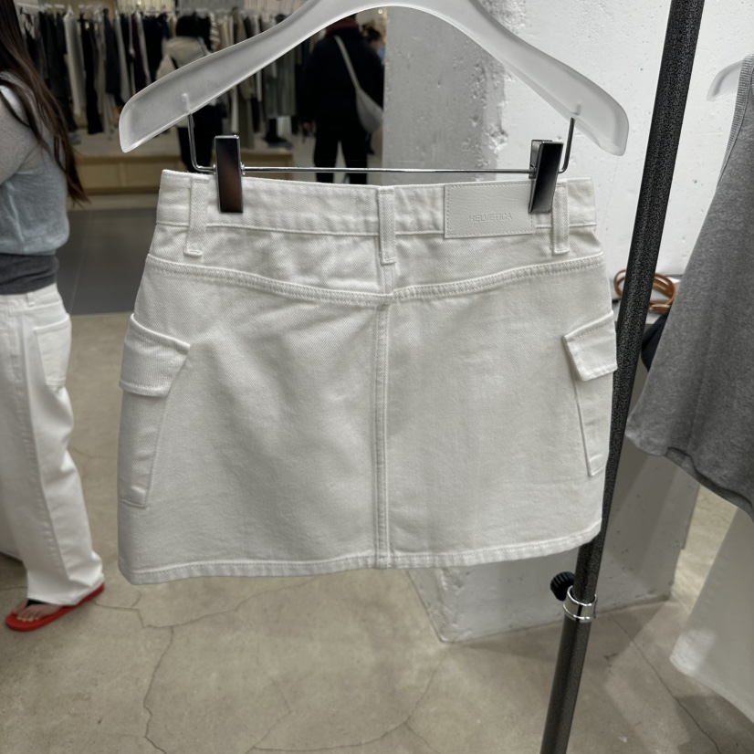 HELVETICA韓國直郵女裝新款時尚推薦休閑職業熱賣短裙口袋HELVETICA短裙