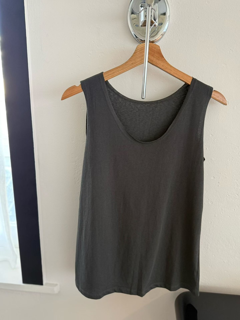 TUG韓國直郵實拍女裝新品休閑熱賣時尚推薦人氣職業吊帶背心TUG吊帶/背心圖色2