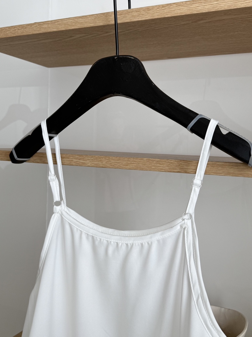 LARCENCICL/BESO韓國東大門代購女裝新款時尚人氣連衣裙LARCENCICL/BESO連衣裙