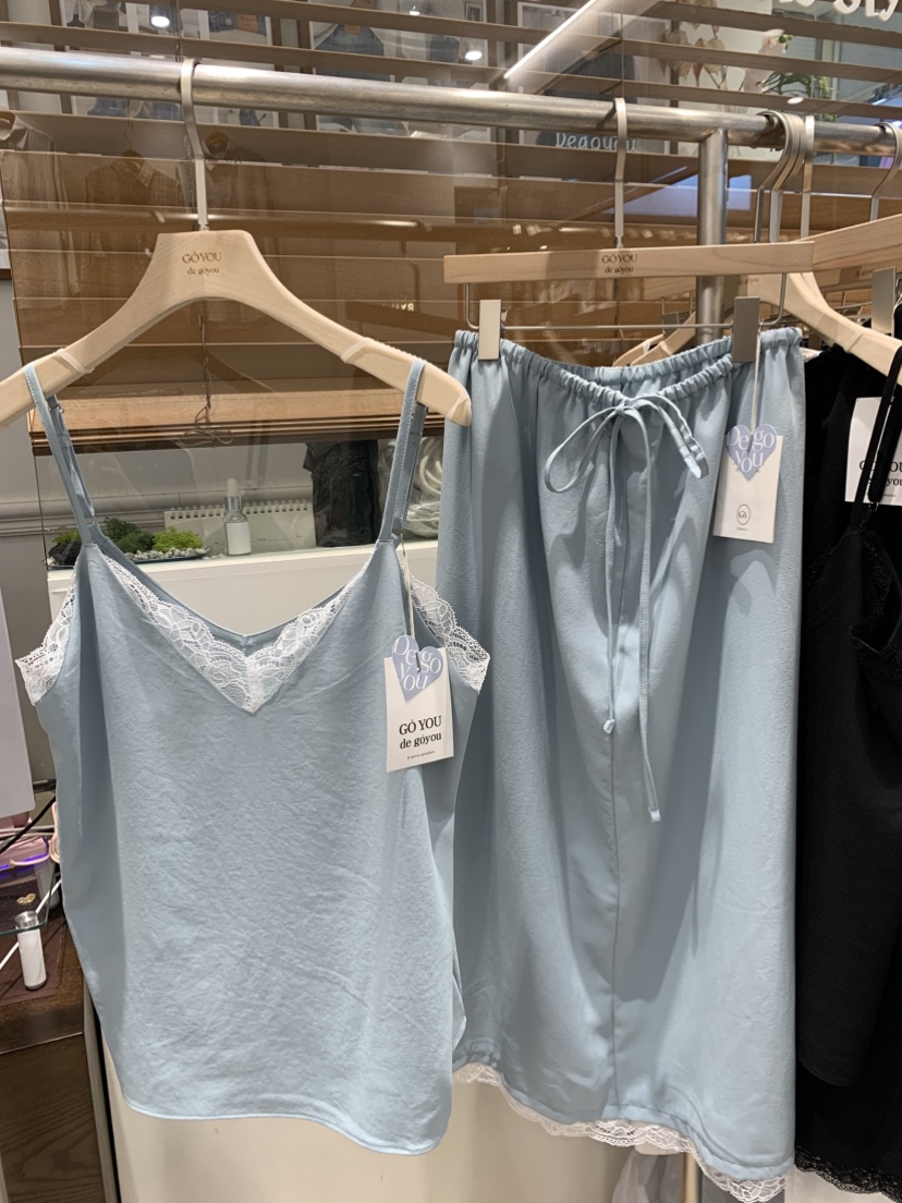 DE GO YOU韓國東大門直郵女裝新品休閑人氣職業套裝蕾絲DE GO YOU套裝圖色1