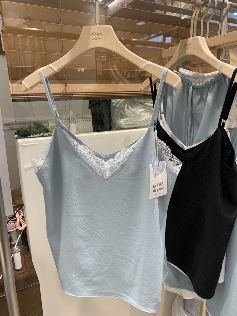 DE GO YOU韓國東大門代購女裝新款推薦休閑職業吊帶背心DE GO YOU吊帶/背心圖色1