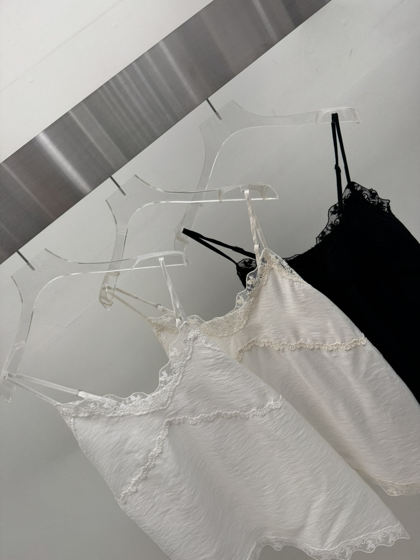 AMOOD韓國東大門直郵女士新款時尚職業熱賣休閑推薦吊帶背心AMOOD吊帶/背心