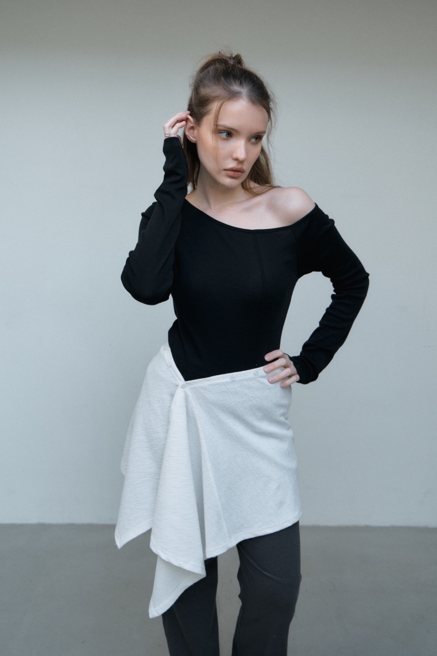 GLITTER韓國直郵女裝新款推薦時尚熱賣26春夏職業長袖T恤GLITTER長袖T恤