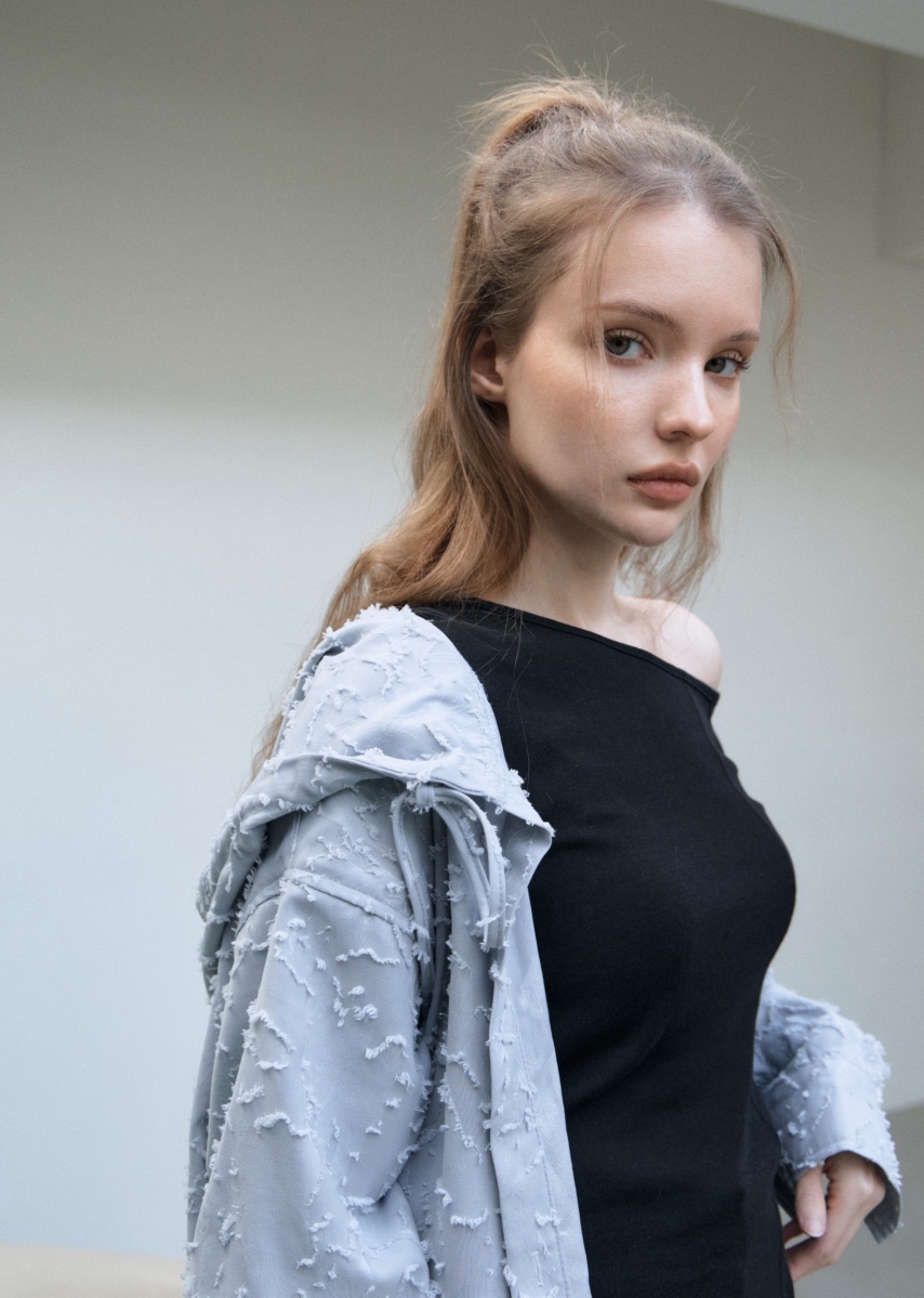 GLITTER韓國直郵女裝新款推薦時尚熱賣26春夏職業長袖T恤GLITTER長袖T恤