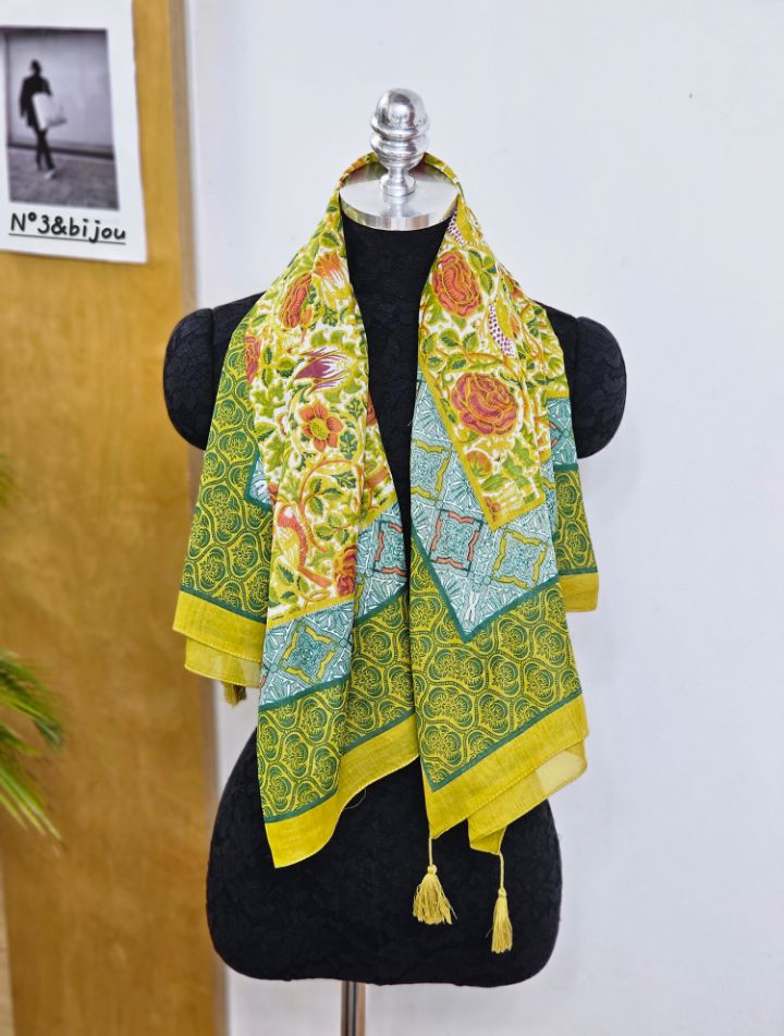 N3韓國直郵女士新款休閑職業推薦26春夏圍巾披肩花朵流蘇N3圍巾/披肩