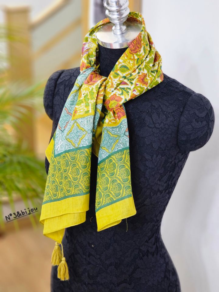 N3韓國直郵女士新款休閑職業推薦26春夏圍巾披肩花朵流蘇N3圍巾/披肩