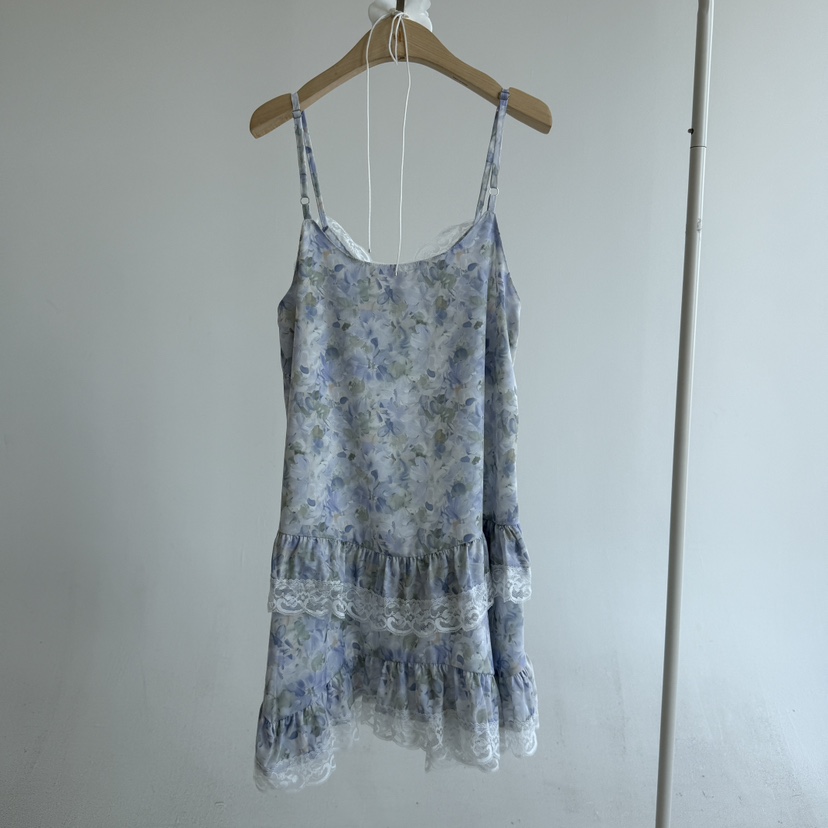 JENNY 1976韓國直郵實拍女裝新款推薦連衣裙不含項鏈花朵JENNY 1976連衣裙