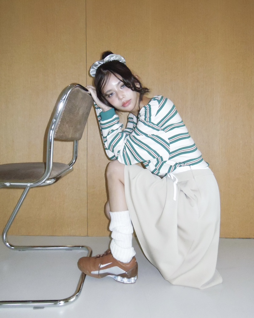 LIVE AID-P韓國直郵實拍女士新品推薦休閑時尚人氣長袖T恤LIVE AID-P長袖T恤