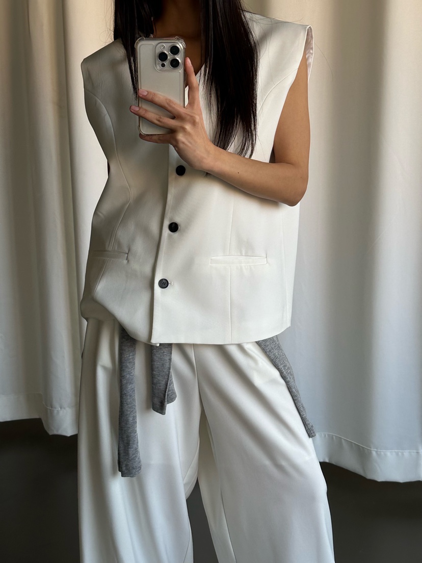 LE VASE韓國代購女裝新款推薦26春夏職業熱賣休閑人氣馬甲LE VASE馬甲