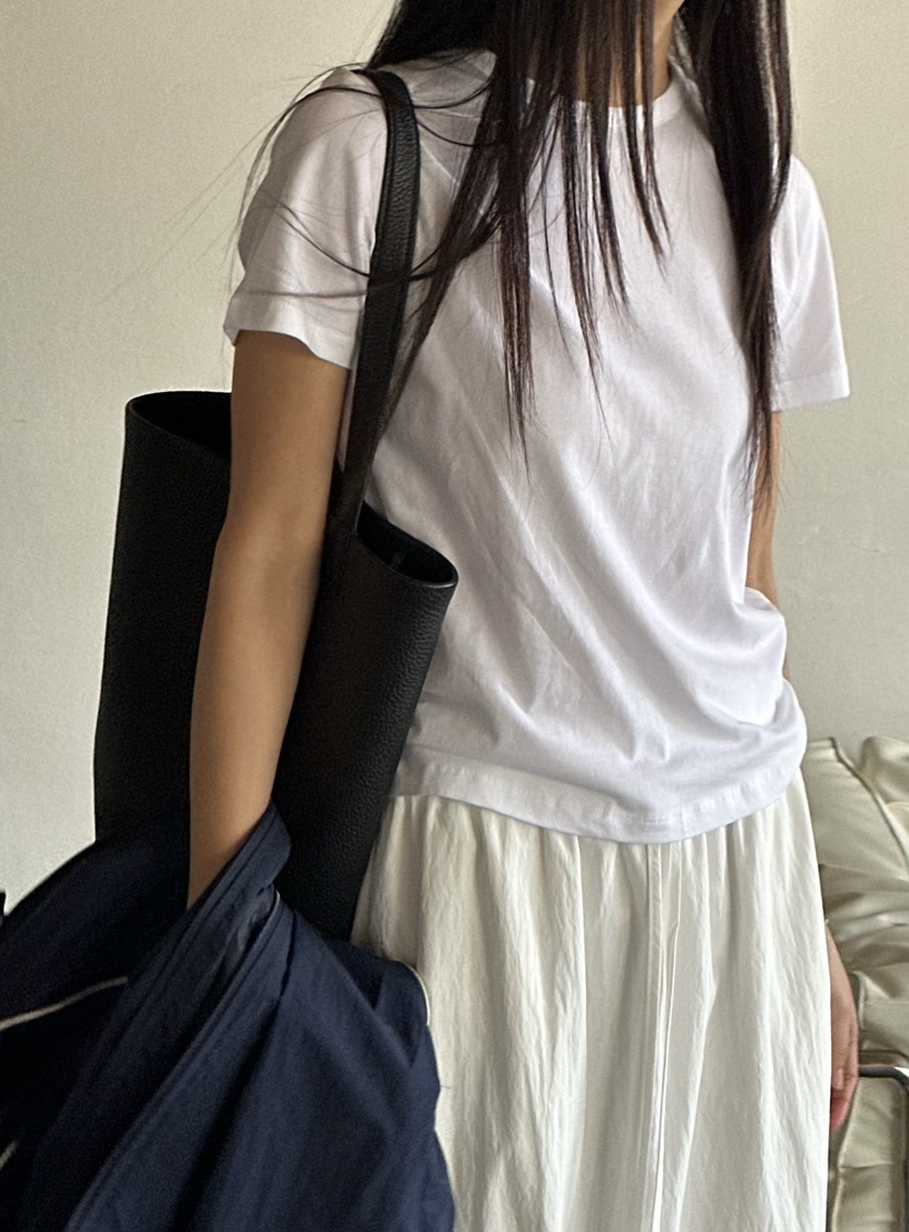 LE VASE韓國直郵實拍女士新品職業熱賣人氣推薦26春夏T恤LE VASET恤