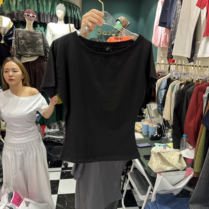 3COLOR韓國直郵實拍女士新品熱賣T恤Three colorT恤圖色4黑色