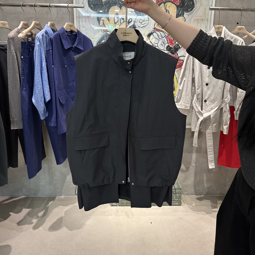LAMAGIEPIE/LAMAGIE GREY韓國東大門直郵女士新款時尚馬甲LAMAGIEPIE/LAMAGIE GREY馬甲圖色2墨色