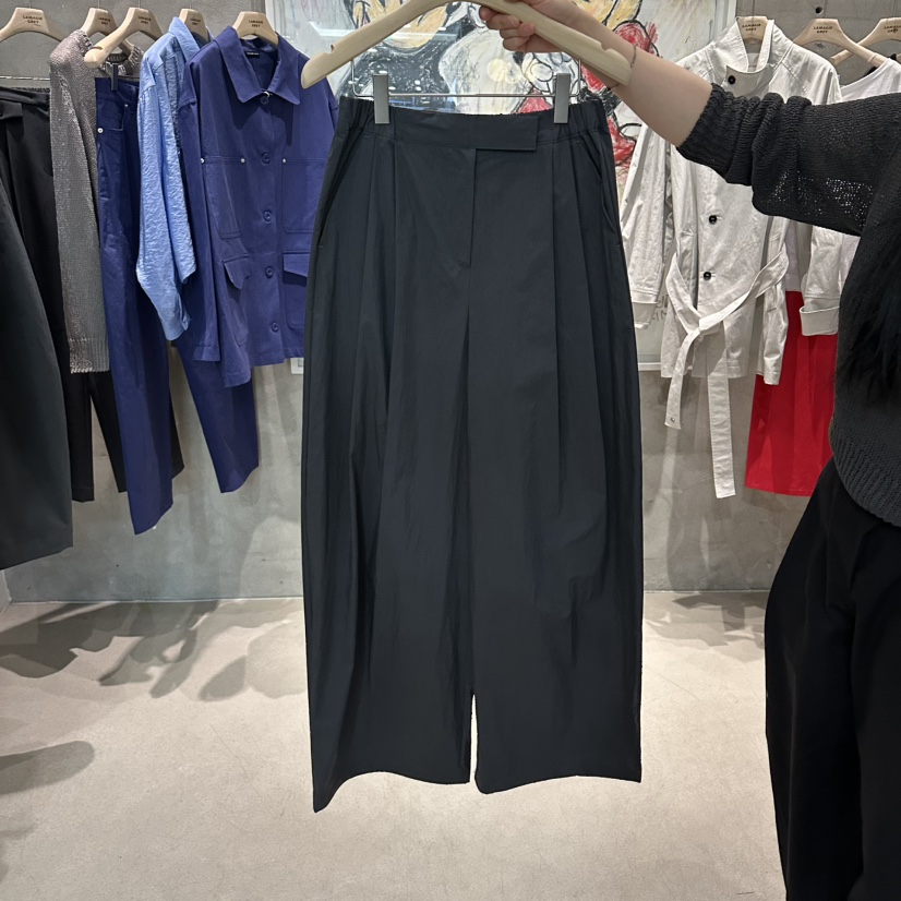 LAMAGIEPIE/LAMAGIE GREY東大門代購女士新品人氣休閑褲LAMAGIEPIE/LAMAGIE GREY休閑褲圖色2墨色