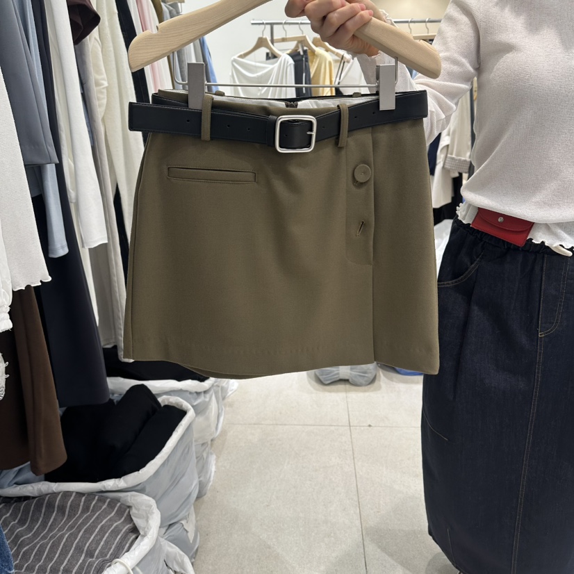 GRACIA韓國東大門代購女士新品職業推薦裙褲不含腰帶紐扣GRACIA裙褲圖色2