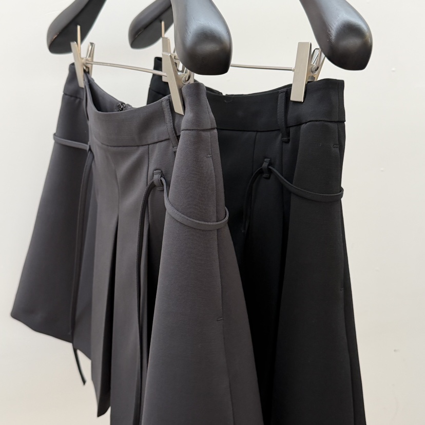 ID韓國東大門直郵女裝新品休閑時尚職業人氣短裙含腰繩褶皺ID短裙