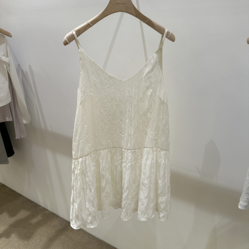 VEGETABLE韓國代購女士新款職業時尚推薦人氣26春夏連衣裙VEGETABLE連衣裙圖色1