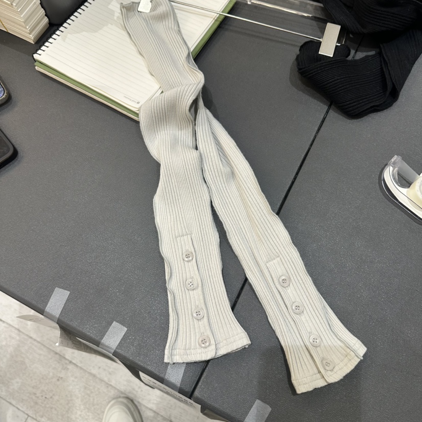 MOST OF ALL U韓國東大門直郵女士新品人氣襪子保暖紐扣MOST OF ALL U襪子圖色2