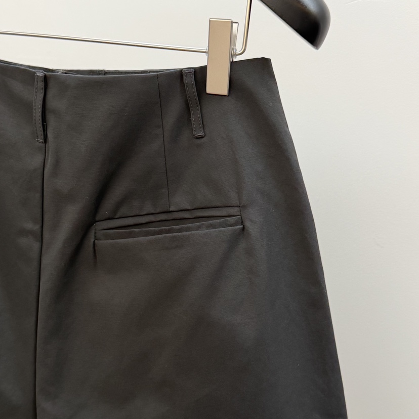 ID韓國代購女士新款人氣26春夏熱賣推薦休閑職業短褲緞面ID短褲