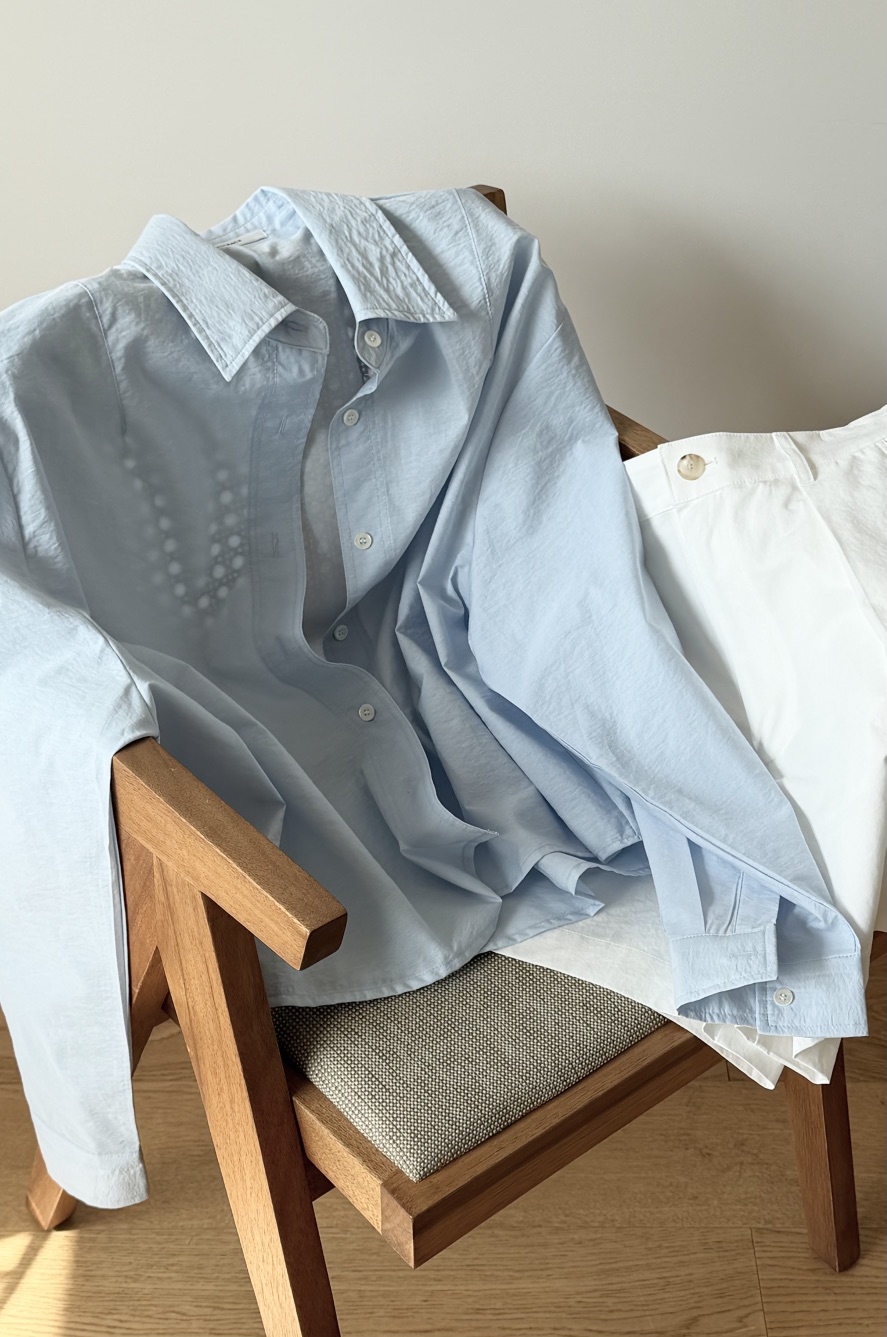 AMY GRACE-A韓國東大門直郵女裝新品人氣推薦襯衫蕾絲衫AMY GRACE-A襯衫/蕾絲衫