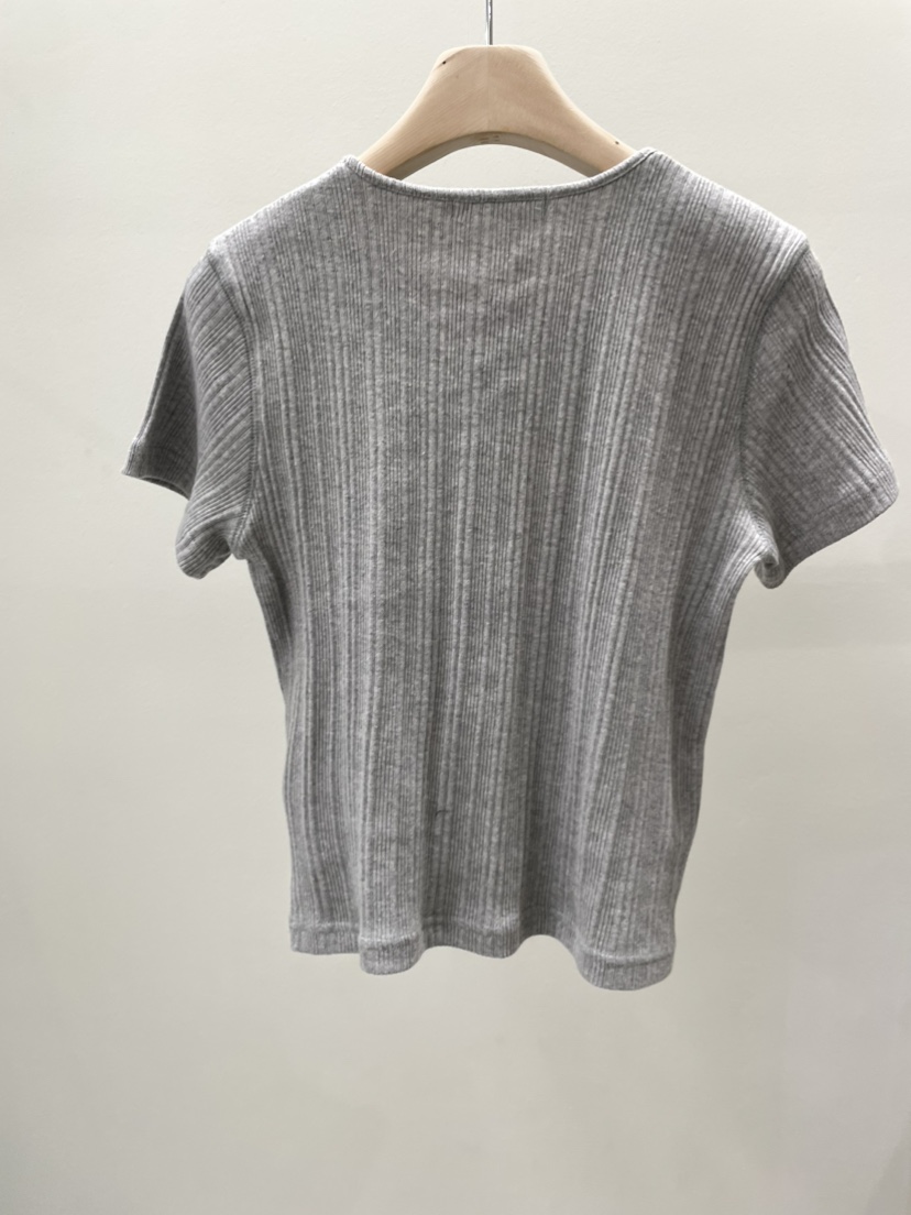 AMY GRACE-A韓國東大門代購女士新品熱賣時尚職業推薦T恤AMY GRACE-AT恤