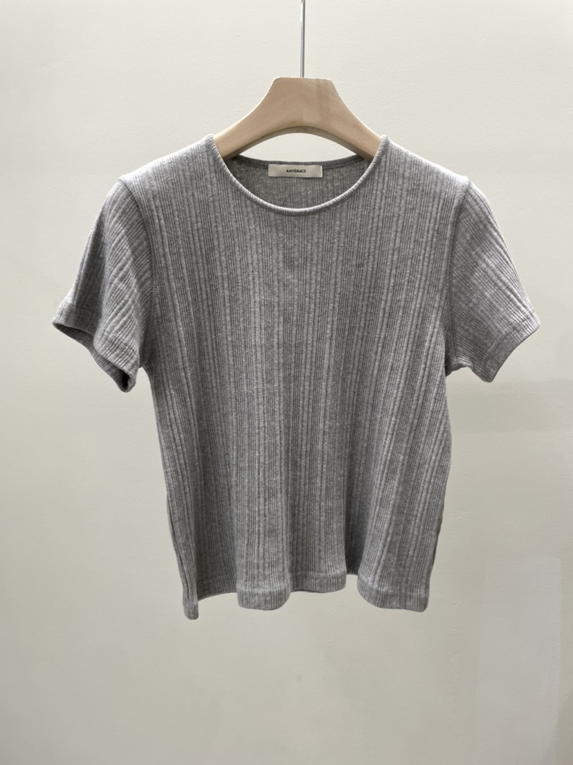 AMY GRACE-A韓國東大門代購女士新品熱賣時尚職業推薦T恤AMY GRACE-AT恤圖色1