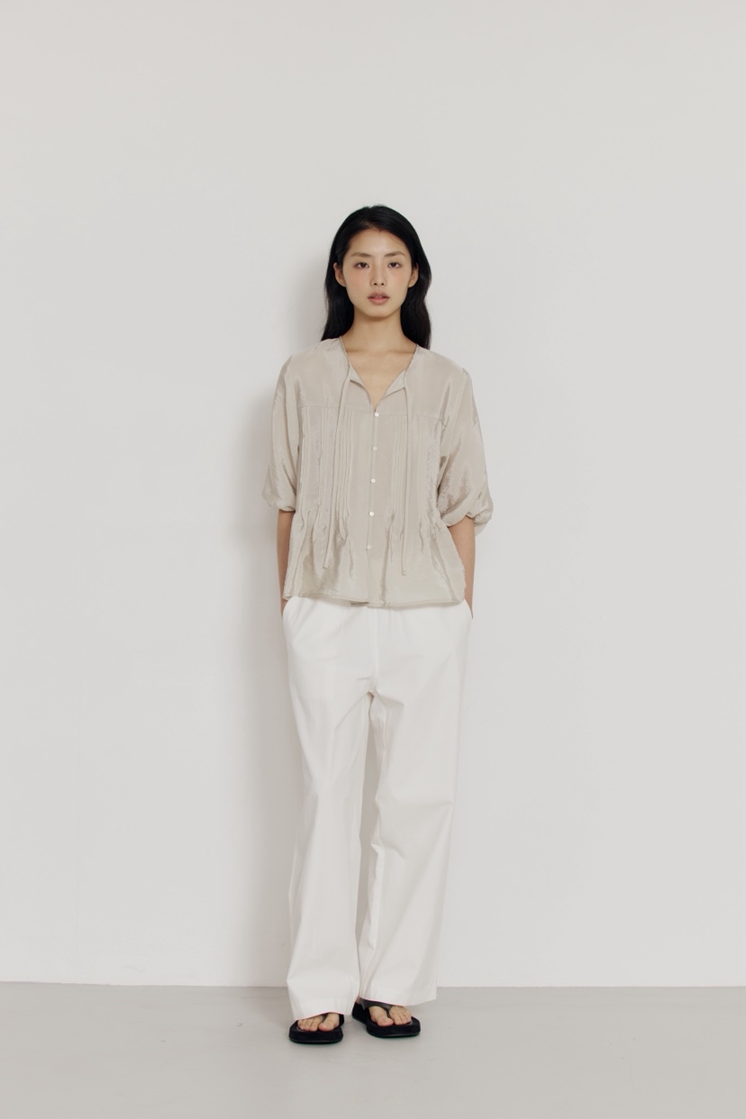 AMY GRACE-A韓國直郵實拍女裝新品時尚休閑襯衫蕾絲衫褶裥AMY GRACE-A襯衫/蕾絲衫