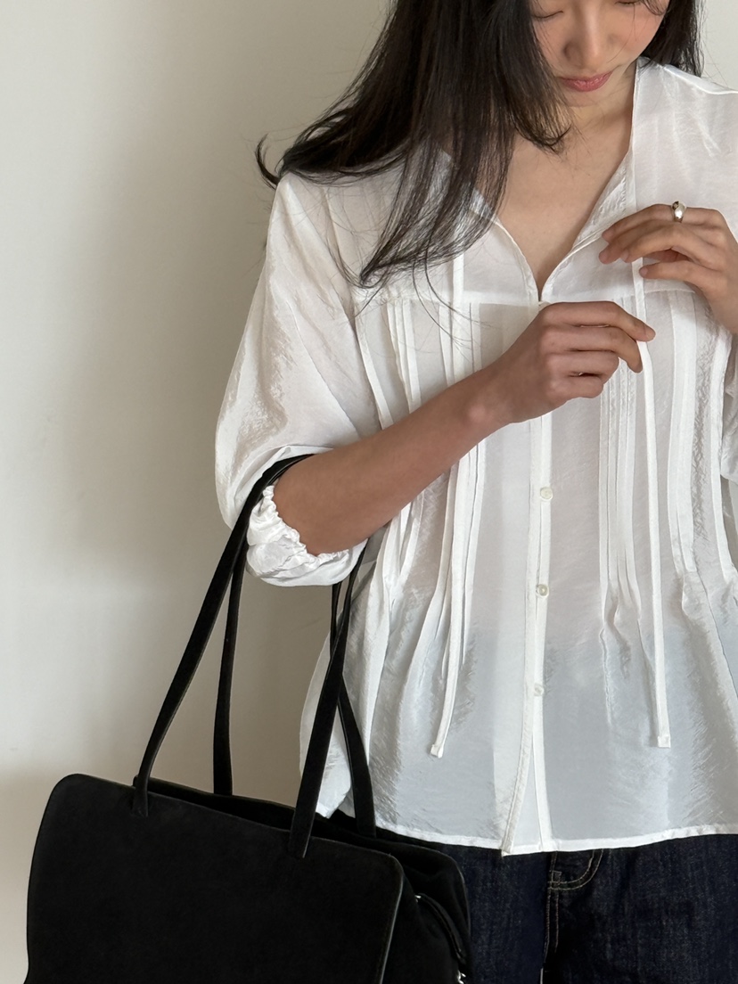 AMY GRACE-A韓國直郵實拍女裝新品時尚休閑襯衫蕾絲衫褶裥AMY GRACE-A襯衫/蕾絲衫