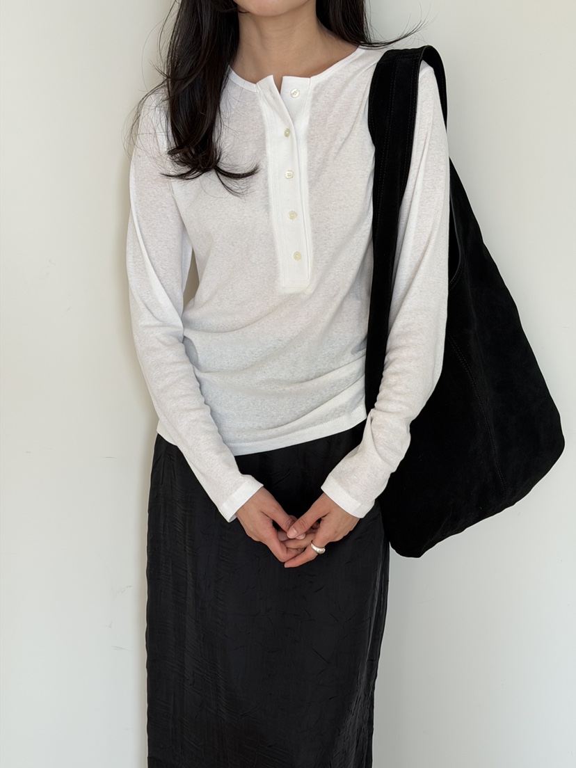 AMY GRACE-A韓國代購女裝新款時尚休閑推薦熱賣長袖T恤AMY GRACE-A長袖T恤