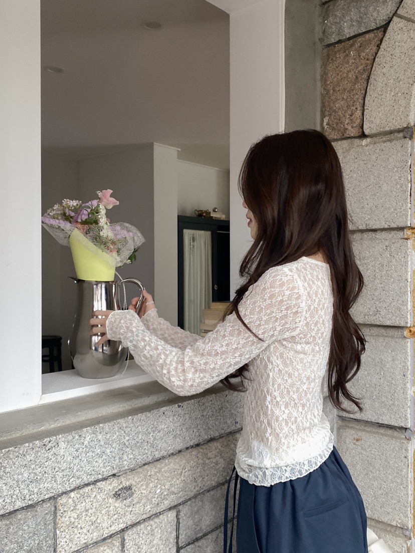 ERUME韓國直郵女士新款休閑時尚26春夏推薦熱賣長袖T恤蕾絲ERUME長袖T恤