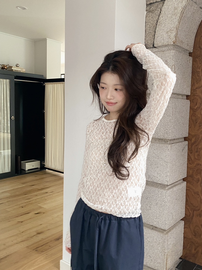 ERUME韓國直郵女士新款休閑時尚26春夏推薦熱賣長袖T恤蕾絲ERUME長袖T恤