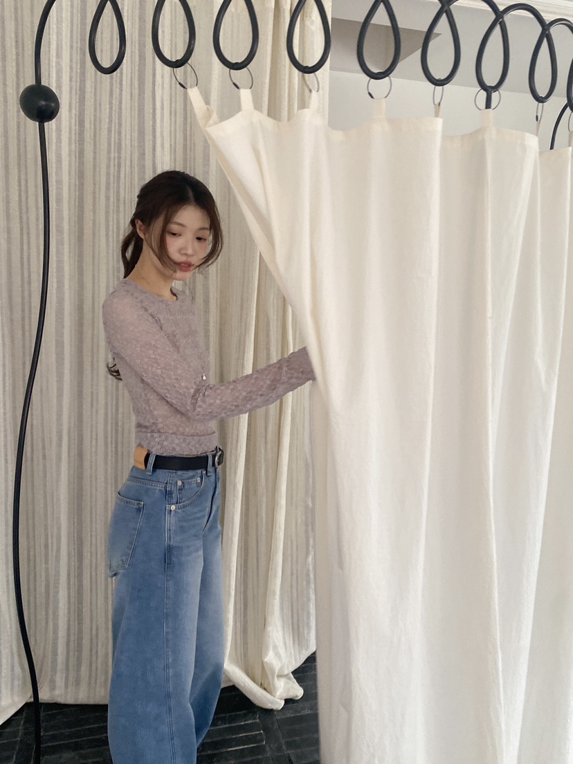 ERUME韓國直郵女士新款休閑時尚26春夏推薦熱賣長袖T恤蕾絲ERUME長袖T恤