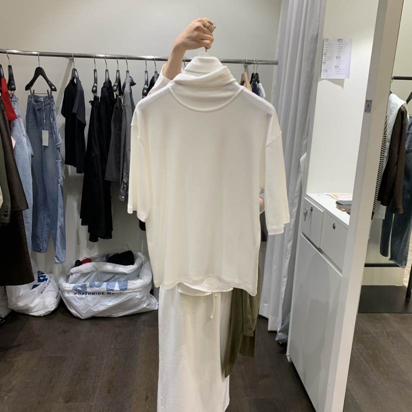 OURIN/THIS IS韓國東大門代購女士新品時尚熱賣T恤含圍巾OURIN/THIS IST恤