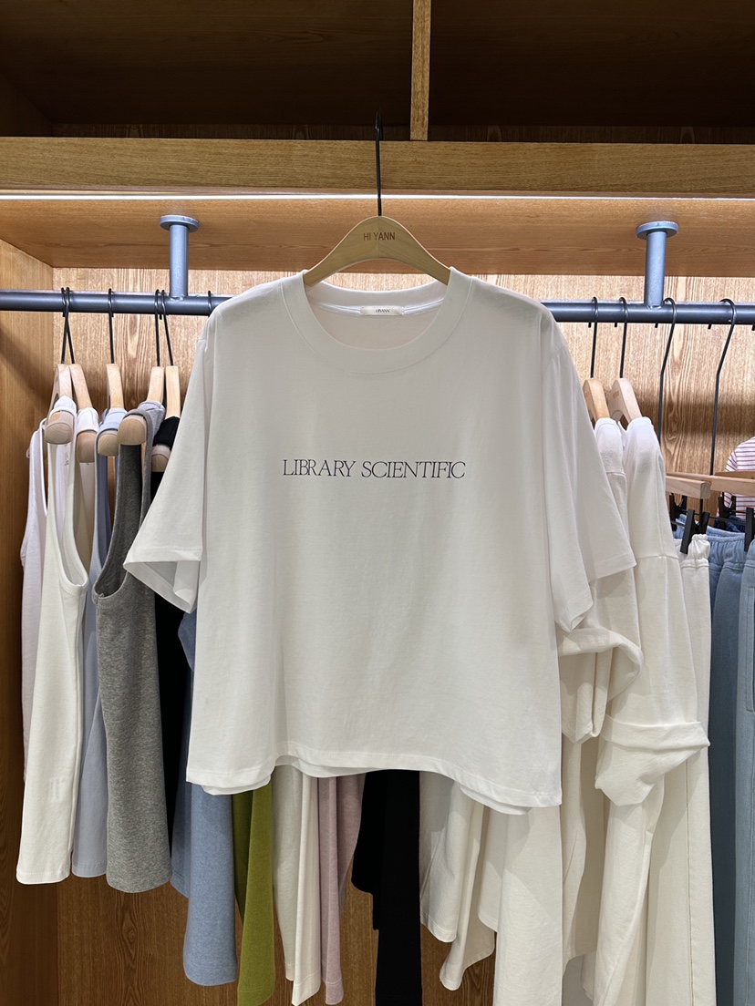 HI YANN韓國代購女裝新款職業休閑推薦人氣時尚26春夏T恤HI YANNT恤圖色1