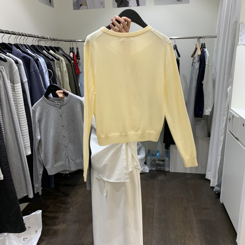 OURIN/THIS IS韓國直郵實拍女裝新品時尚針織衫不含內搭棉OURIN/THIS IS針織衫