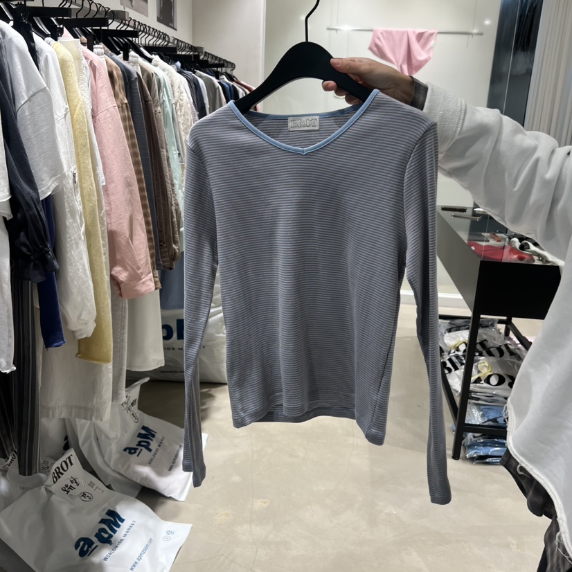 BROT韓國直郵女士新款熱賣休閑職業推薦人氣時尚26春夏長袖T恤BROT長袖T恤圖色1