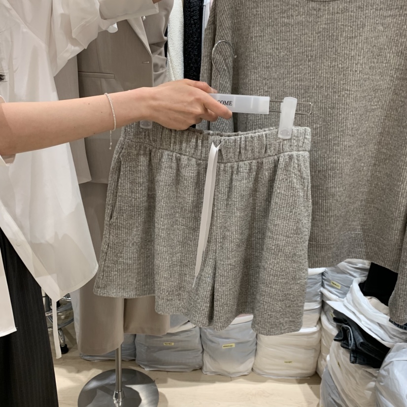 LOVE SOME韓國代購女裝新款熱賣推薦職業時尚休閑短褲花朵LOVE SOME短褲圖色2