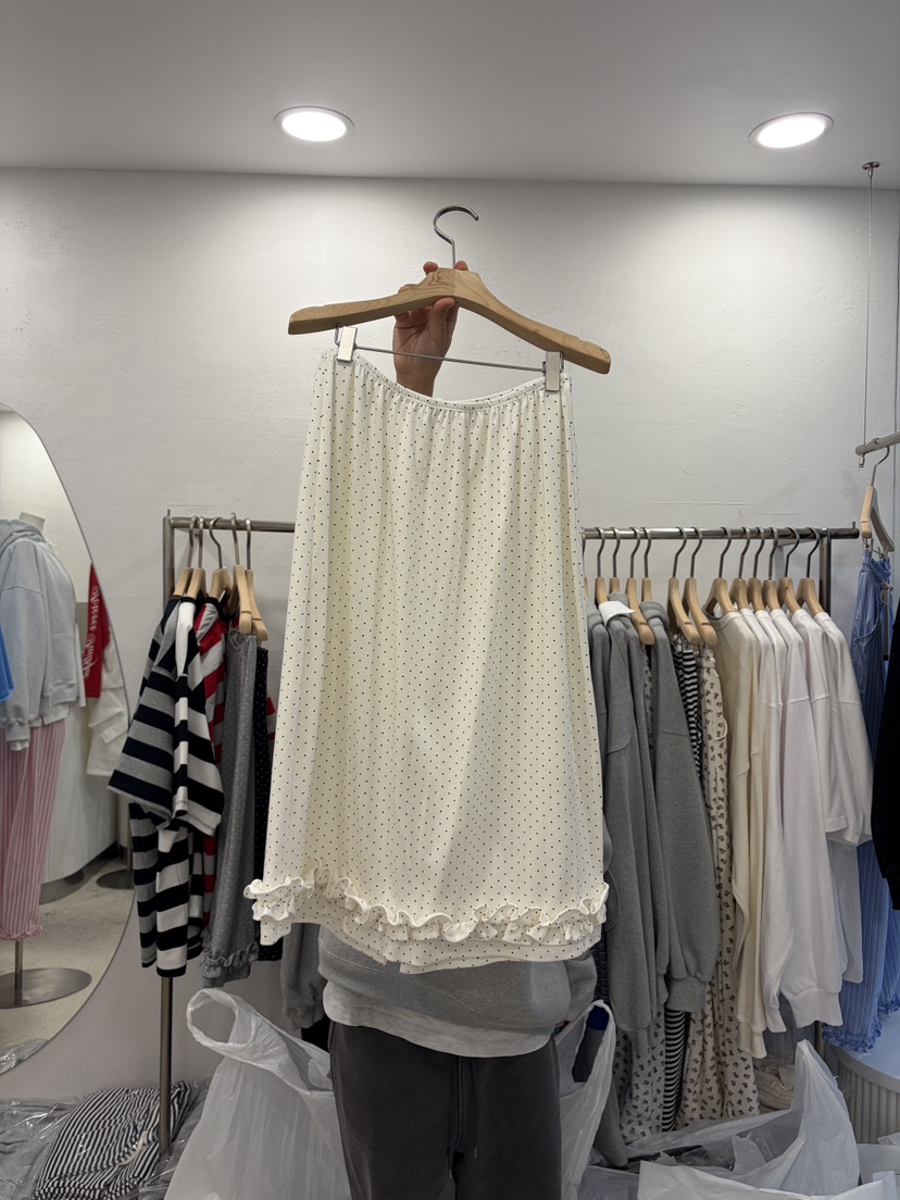 DELICATE韓國東大門直郵女士新品職業半身裙中短裙圓點裙DELICATE半身裙/中短裙圖色1