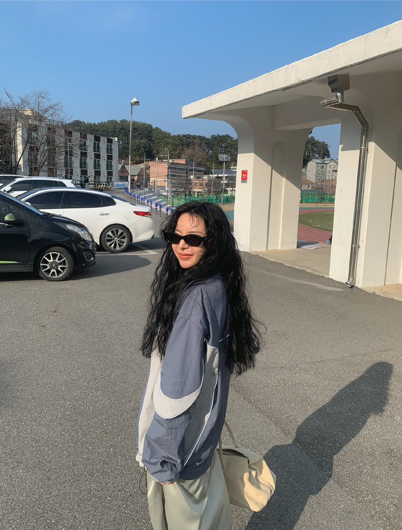 KSUBI韓國直郵女士新品26春夏時尚人氣職業推薦熱賣衛衣尼龍BURROW/ARaakie衛衣